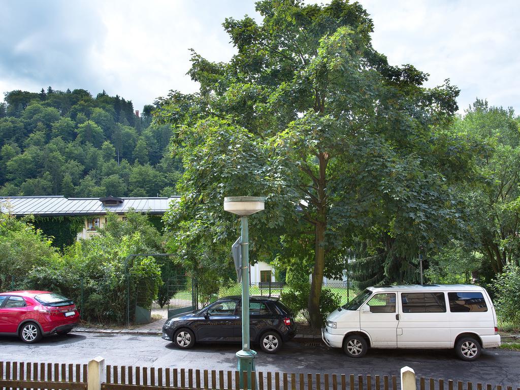 Lyra Apartments Karlovy Vary Habitación foto