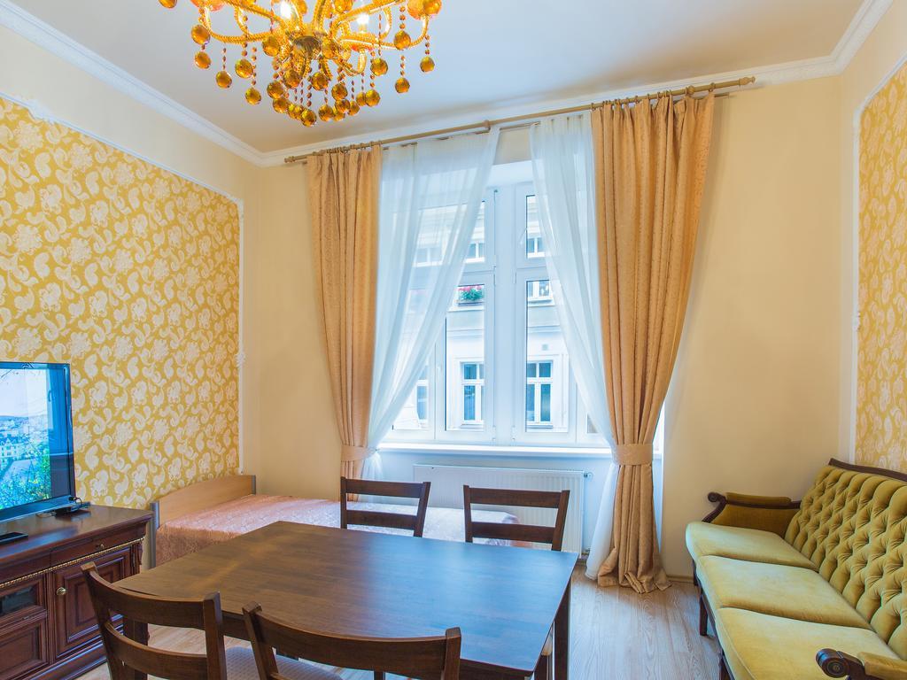 Lyra Apartments Karlovy Vary Habitación foto